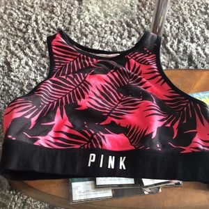 High neck sports bra